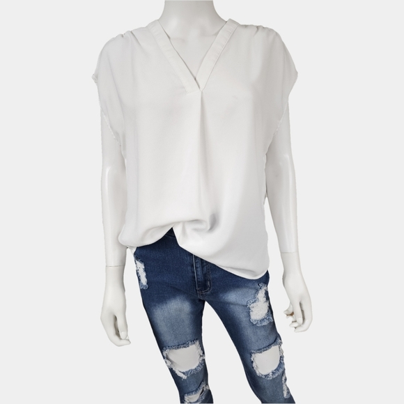 Banana Republic Tops - Banana Republic V-Neck Short Sleeve Front Pleated Round Hem Blouse Size M